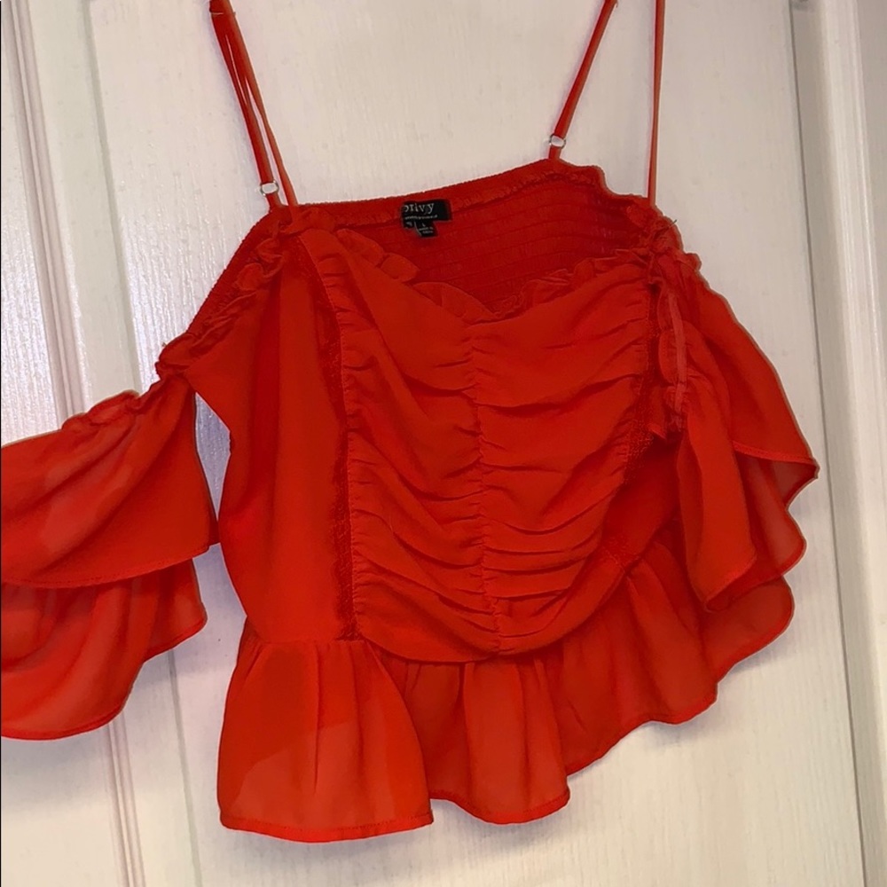 Privy red cinched off the shoulder crop top - Picture 1 of 1